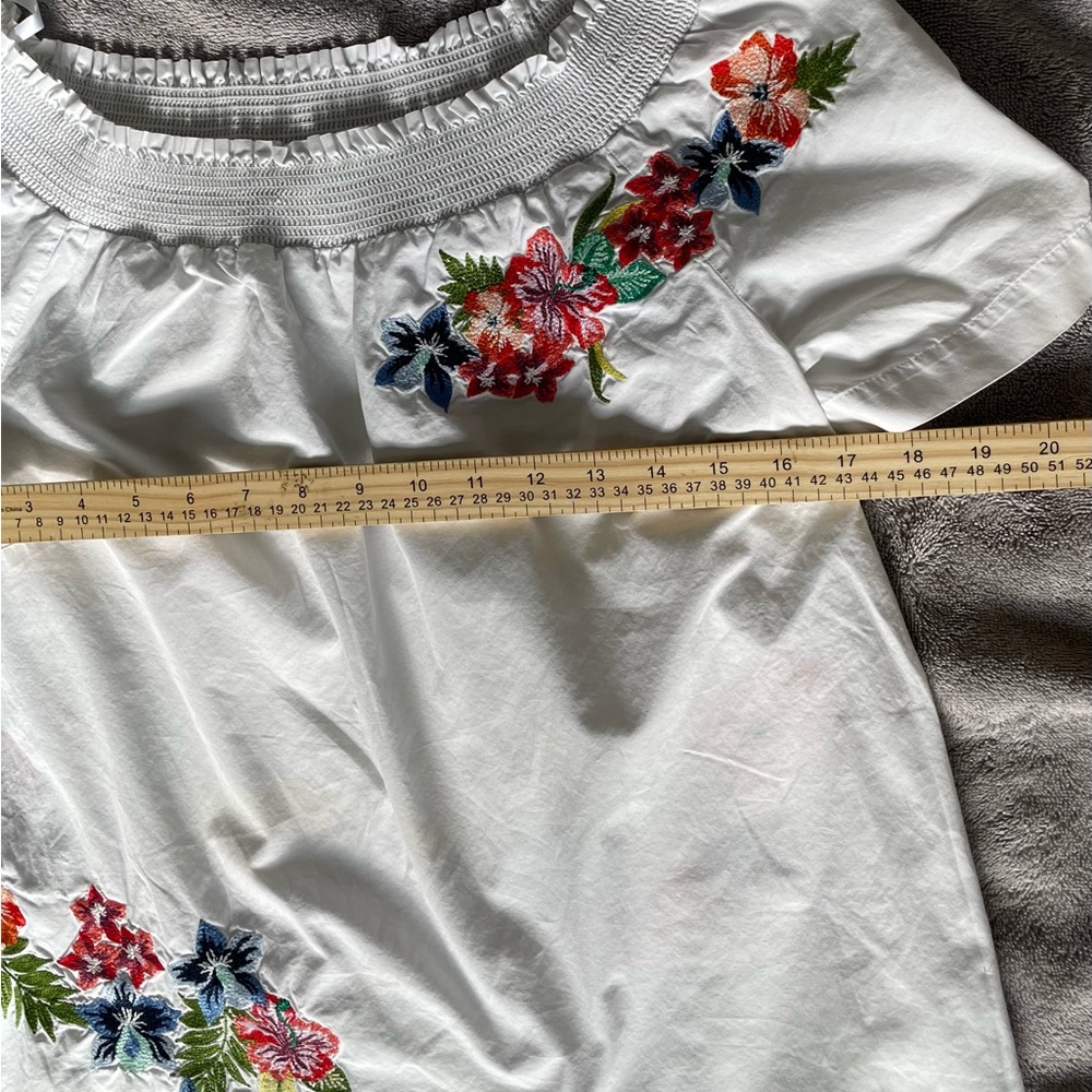 Talbots White Floral Embroidered Boho Peasant Blouse - Picture 3 of 6